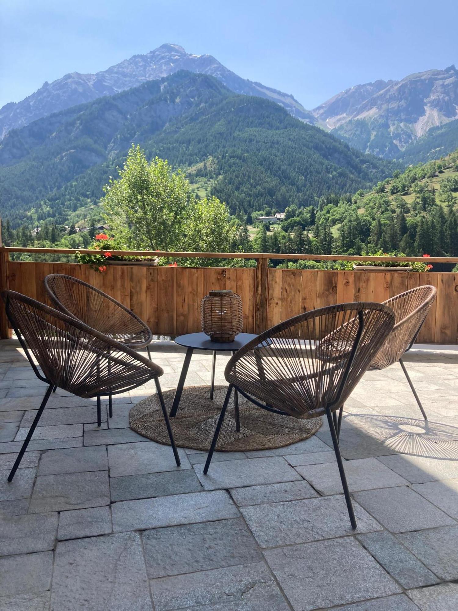 Grande Cote Room And Breakfast Cesana Torinese Exterior foto